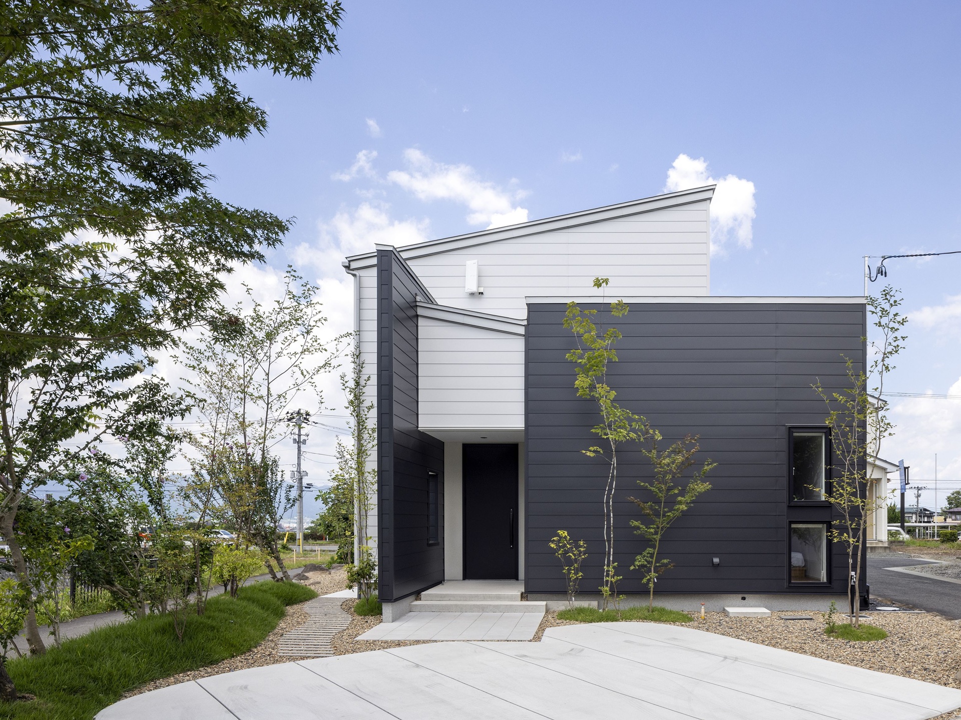 TRETTIO RENOVATION | トレッティオ・リノベーション