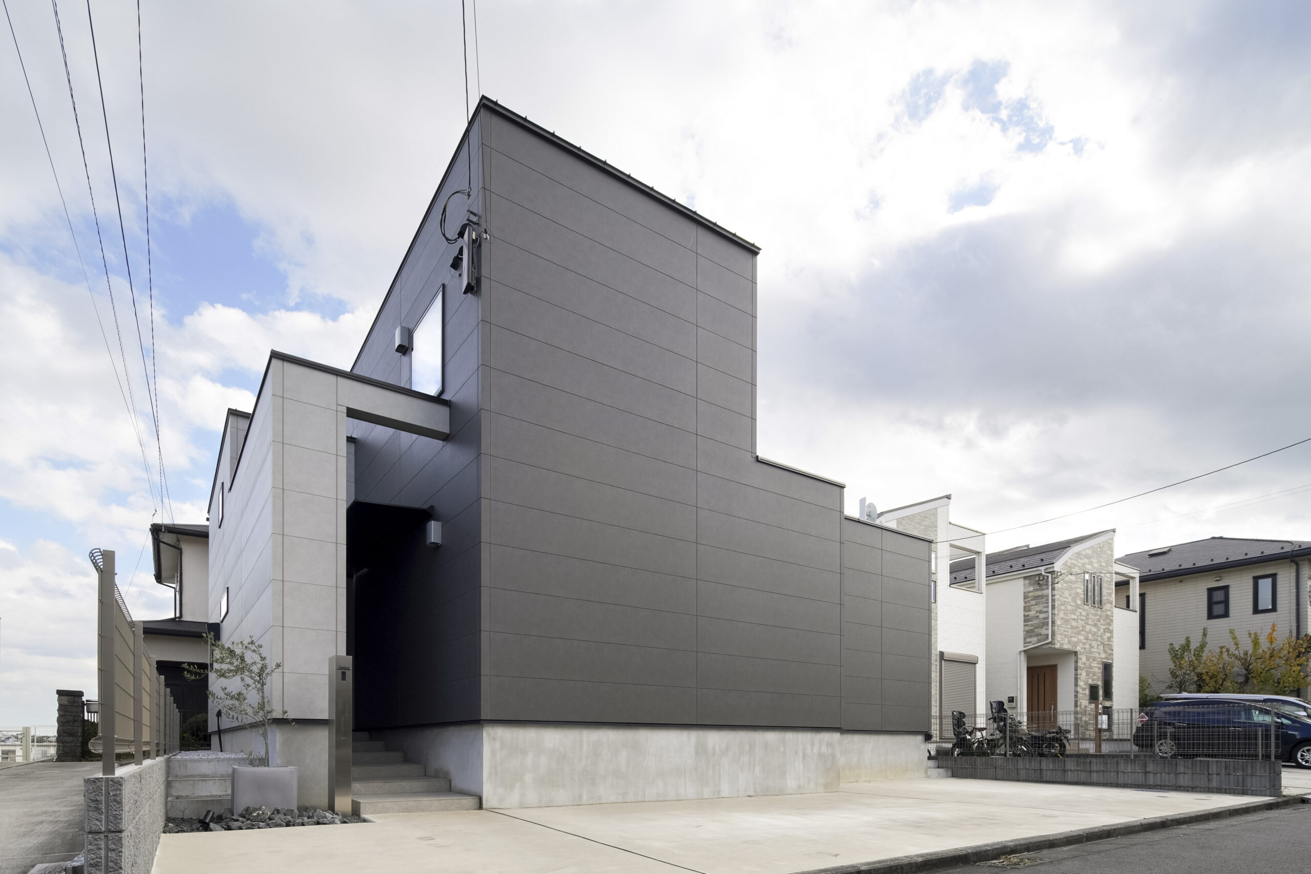 ペットと暮らす中庭のある家